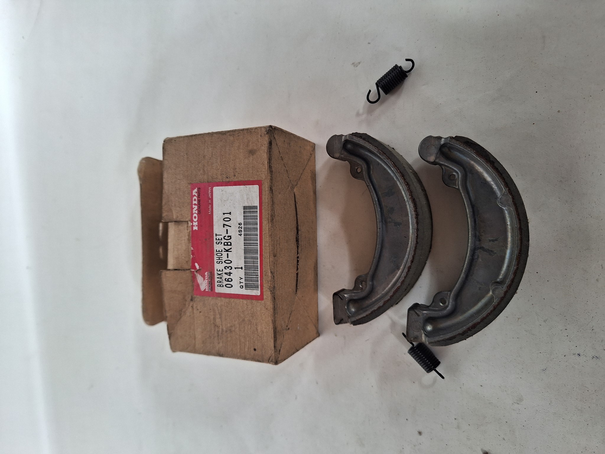 Bild von BREMSSCHUH SATZ, V. (ASK)  06430-KBG-700  CB 250 T